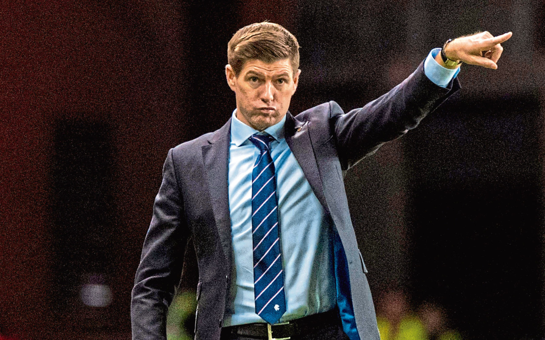 Rangers manager Steven Gerrard on the touchline (SNS Group)