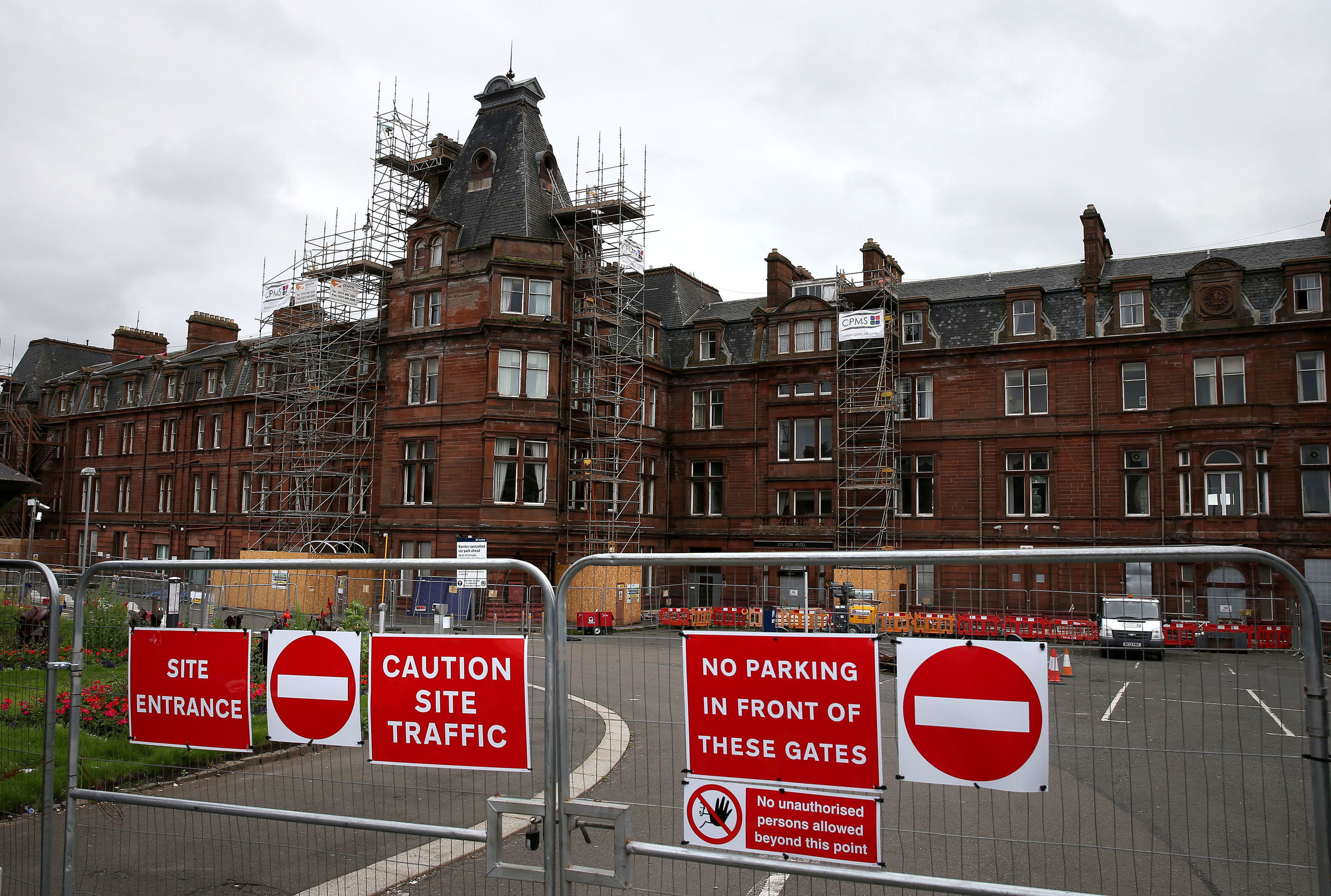 The perimeter fence at the former Station Hotel in Ayr (Andrew Milligan/PA Wire)