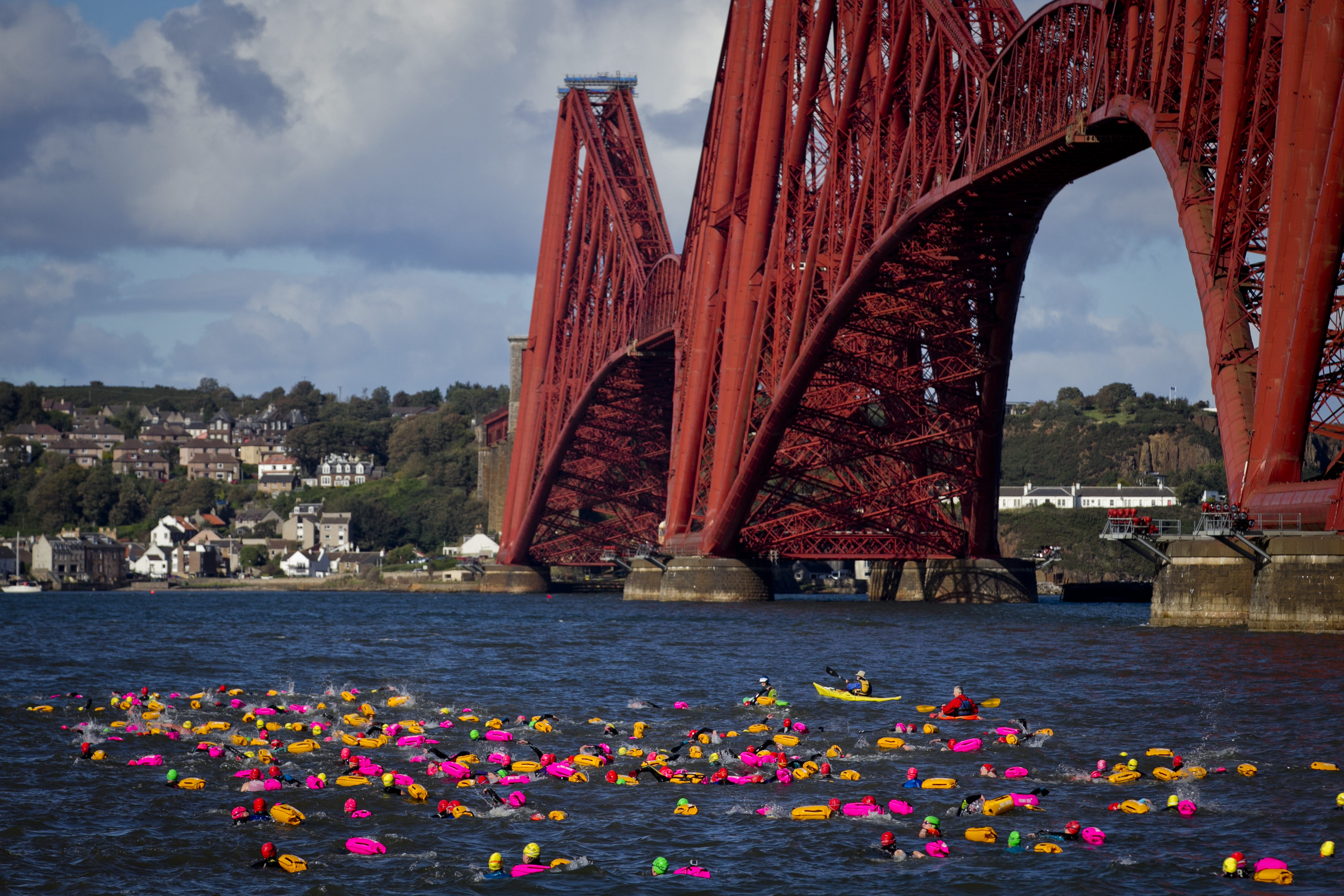 Swimmers taking part in the Forth Swim (Andrew Cawley / DC Thomson)