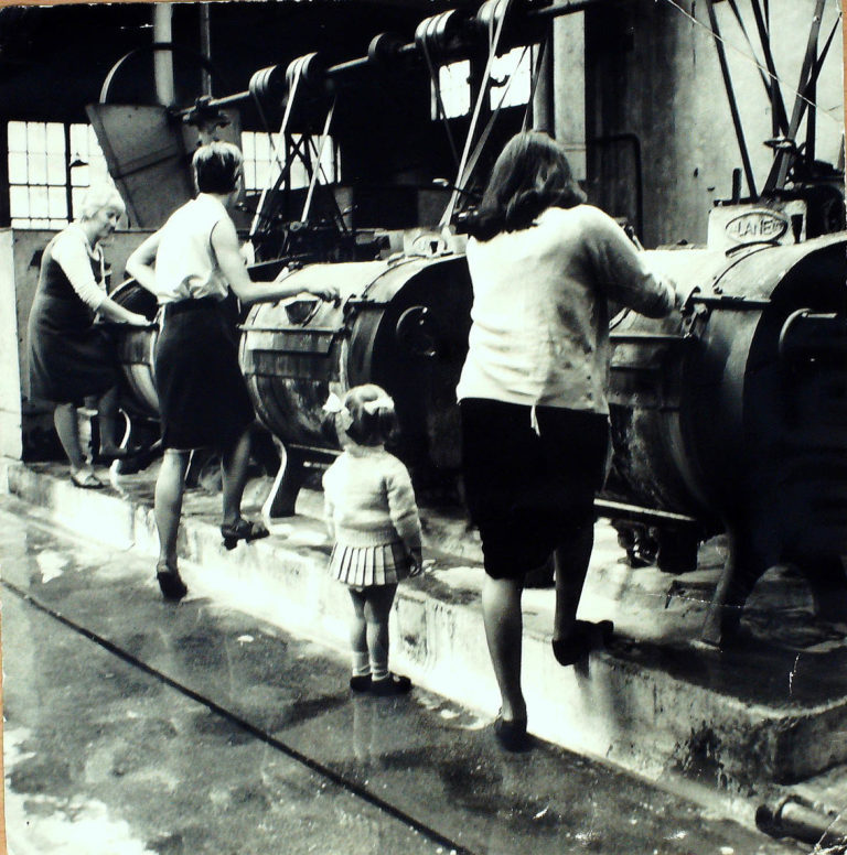 Remembering the Scottish steamie Glasgow exhibition revives wash house