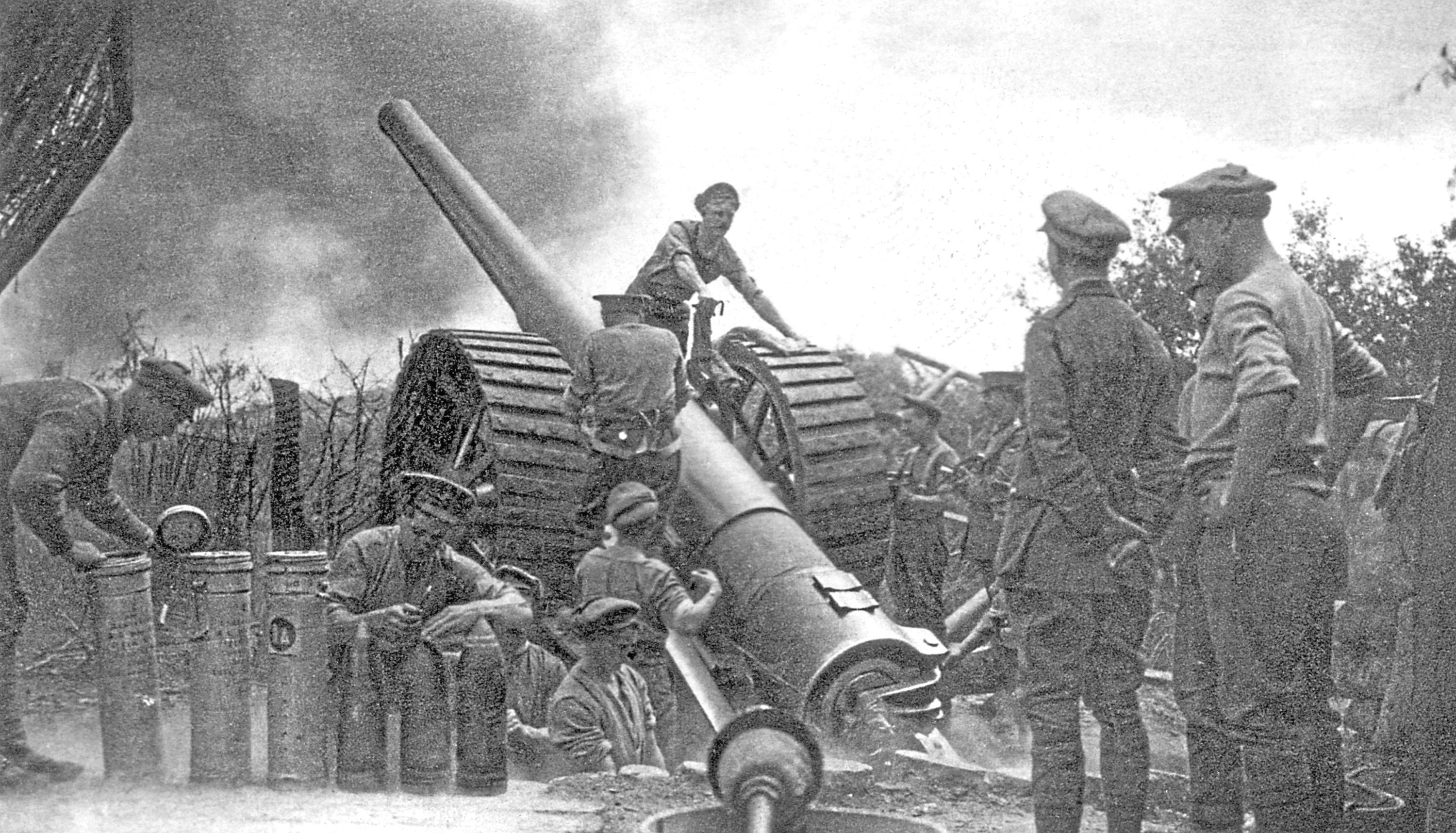 A British heavy gun in action (PA)