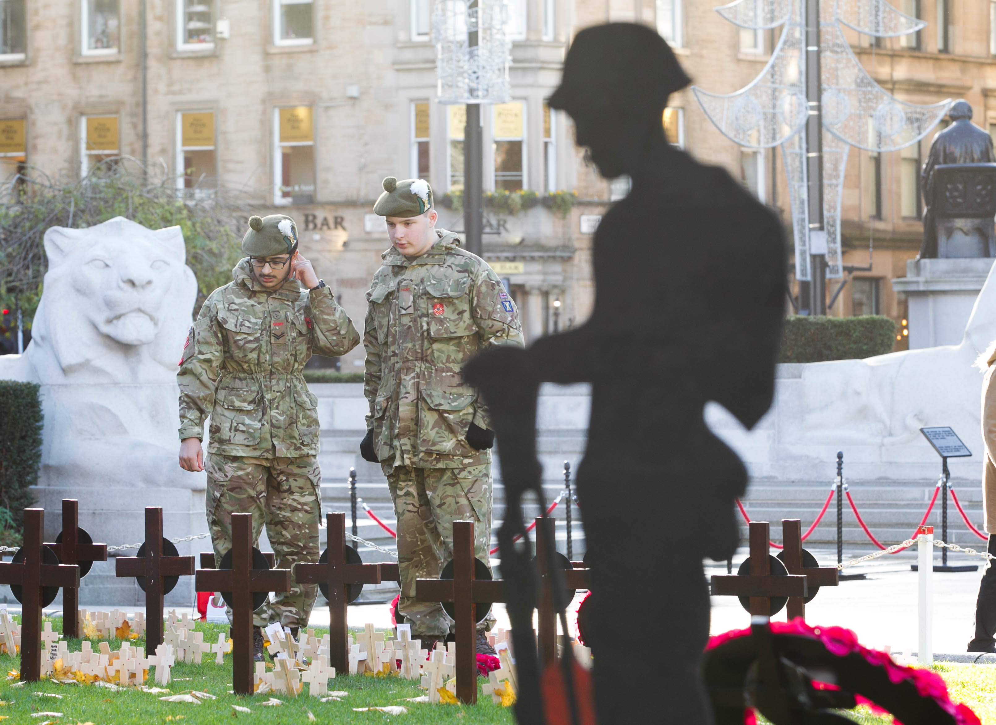 Remembrance in Glasgow (Chris Austin/ DC Thomson)