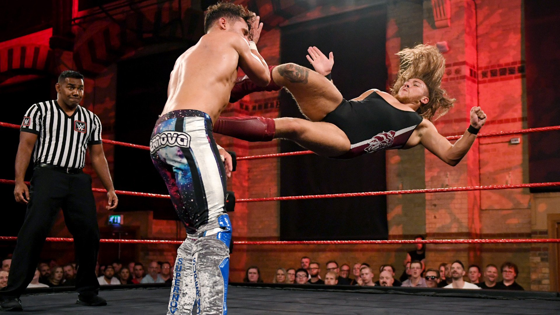 Noam Dar up against Pete Dunne in NXT UK (WWE)