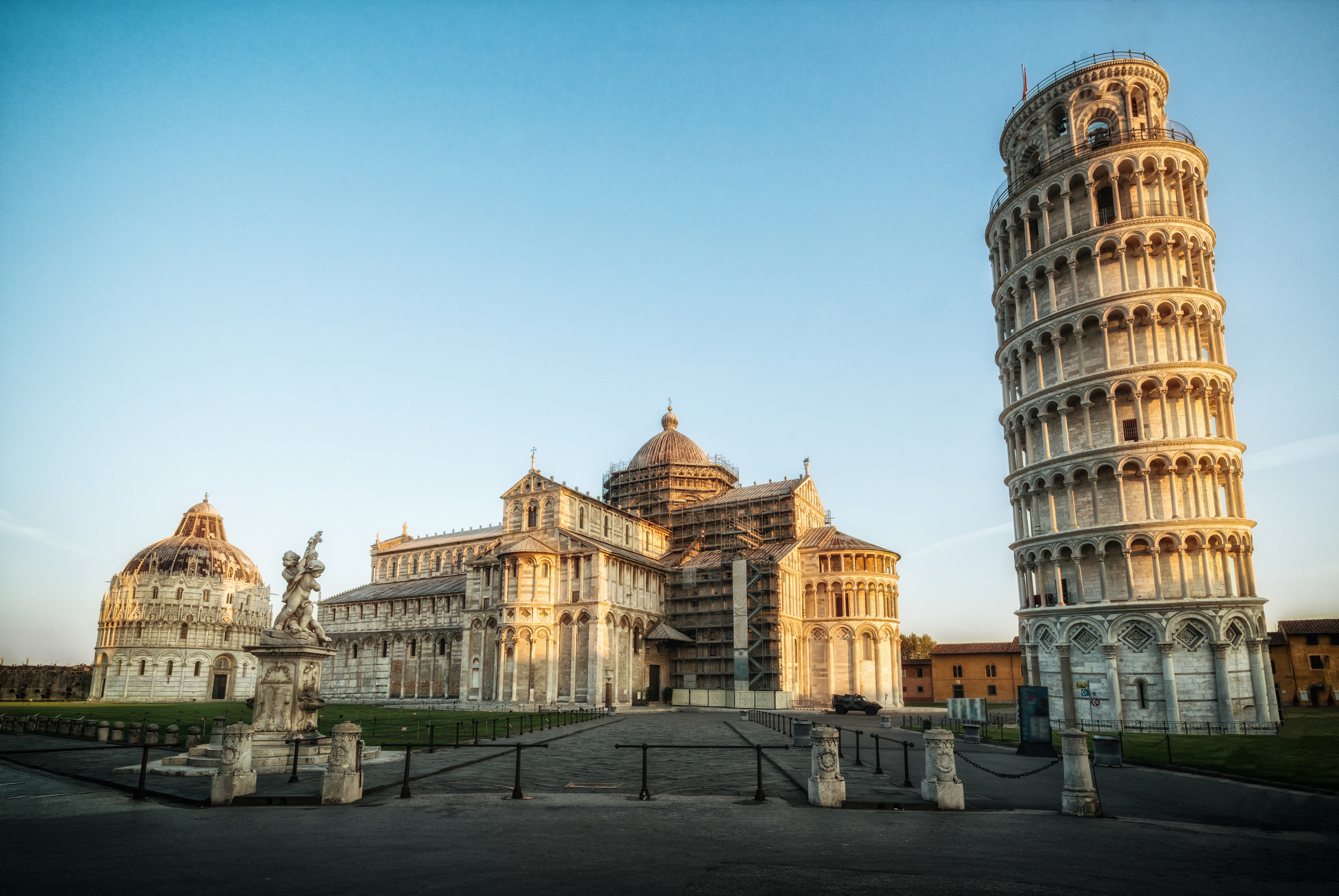 Leaning Tower of Pisa in Pisa, Italy.