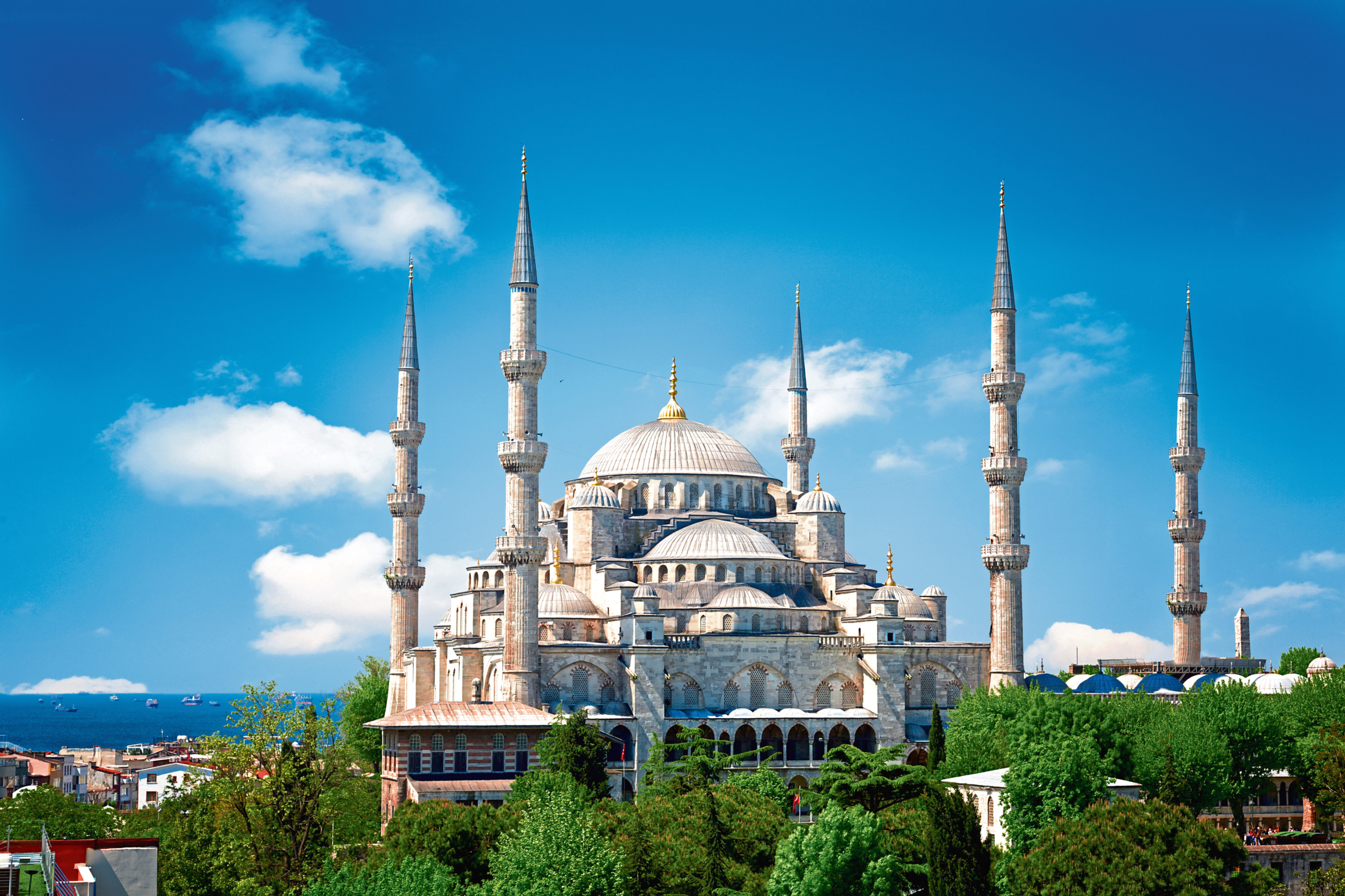 Sultan Ahmed Mosque (Blue mosque) in Istanbul in the sunny summer day, Turkey.