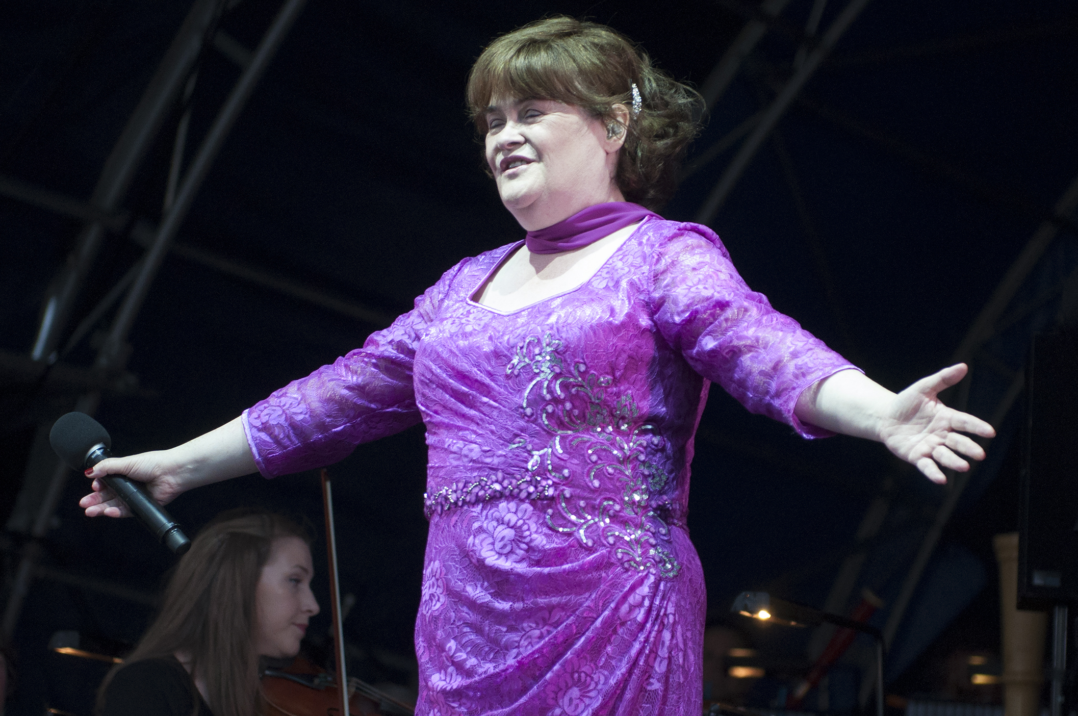 Susan Boyle performing