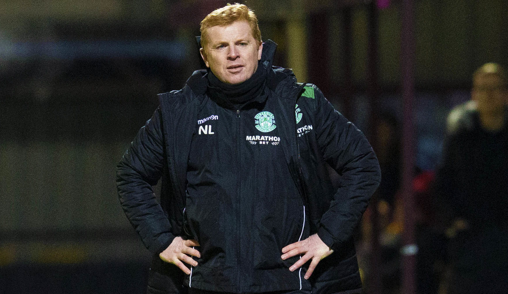 Hibs manager Neil Lennon frustrated on the touchline (SNS Group / Bruce White)