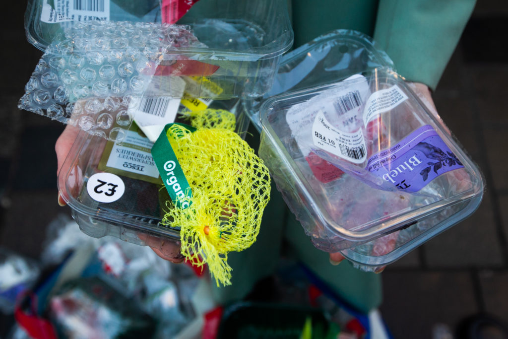 Supermarket plastic rises above 900,000 tonnes a year despite reduction