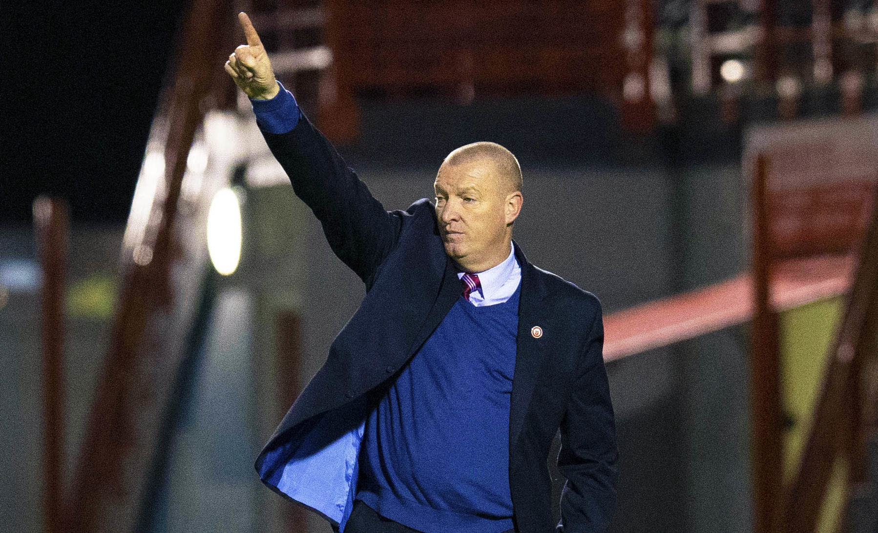 Hamilton manager Brian Rice issues instructions from the sidelines (SNS Group / Bruce White)