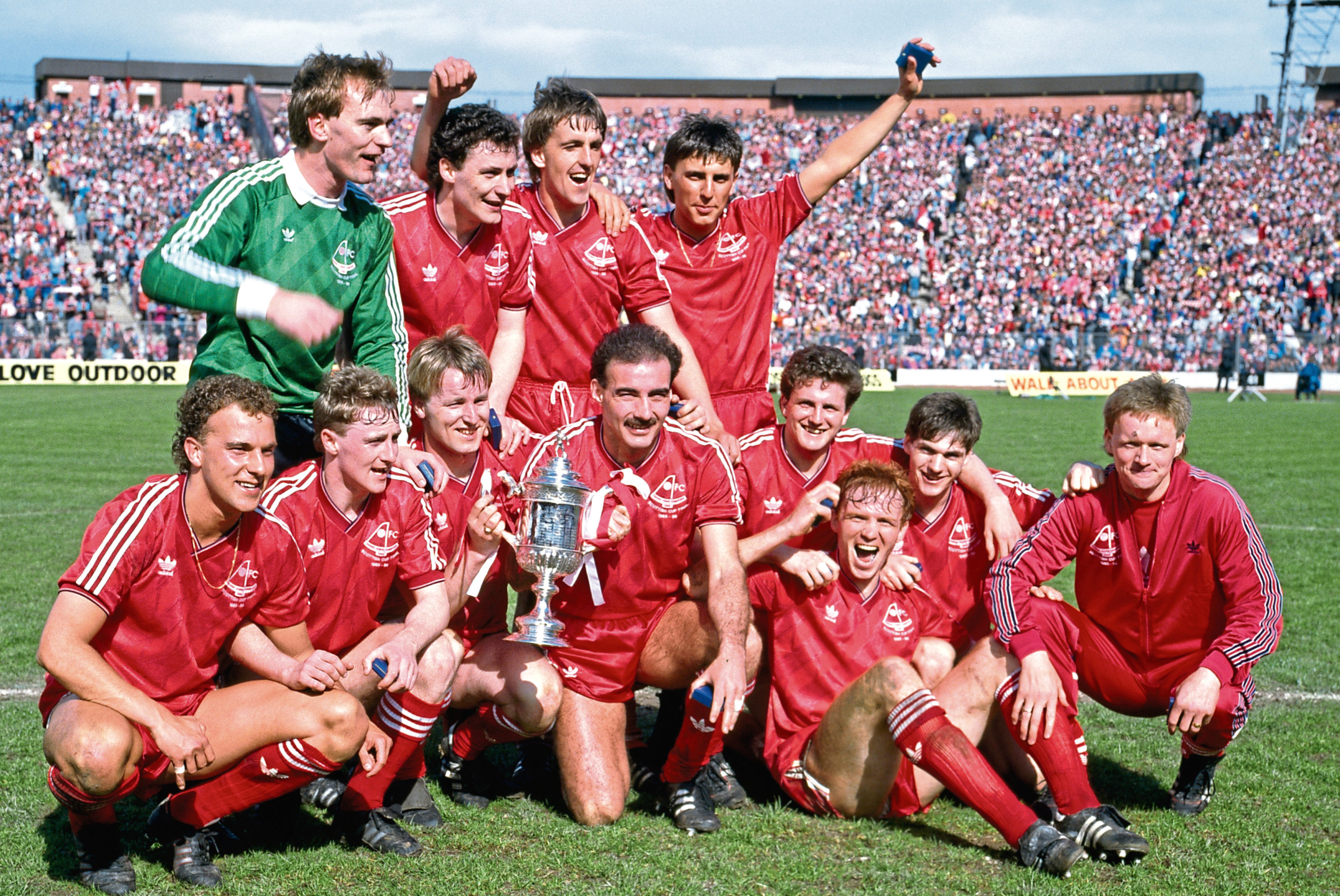 Willie Miller (centre) after Aberdeen's Scottish Cup win in 1986