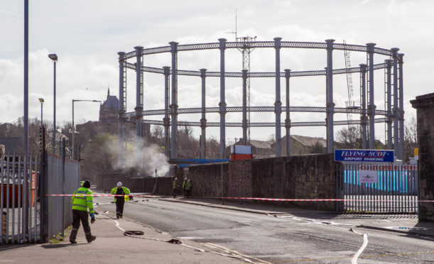 Gas leak on Well St in Paisley