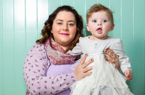 Jennifer Earle and her baby daughter Selina