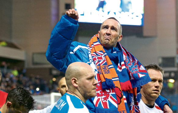 Fernando Ricksen has called for fans to turn out for his "final night"