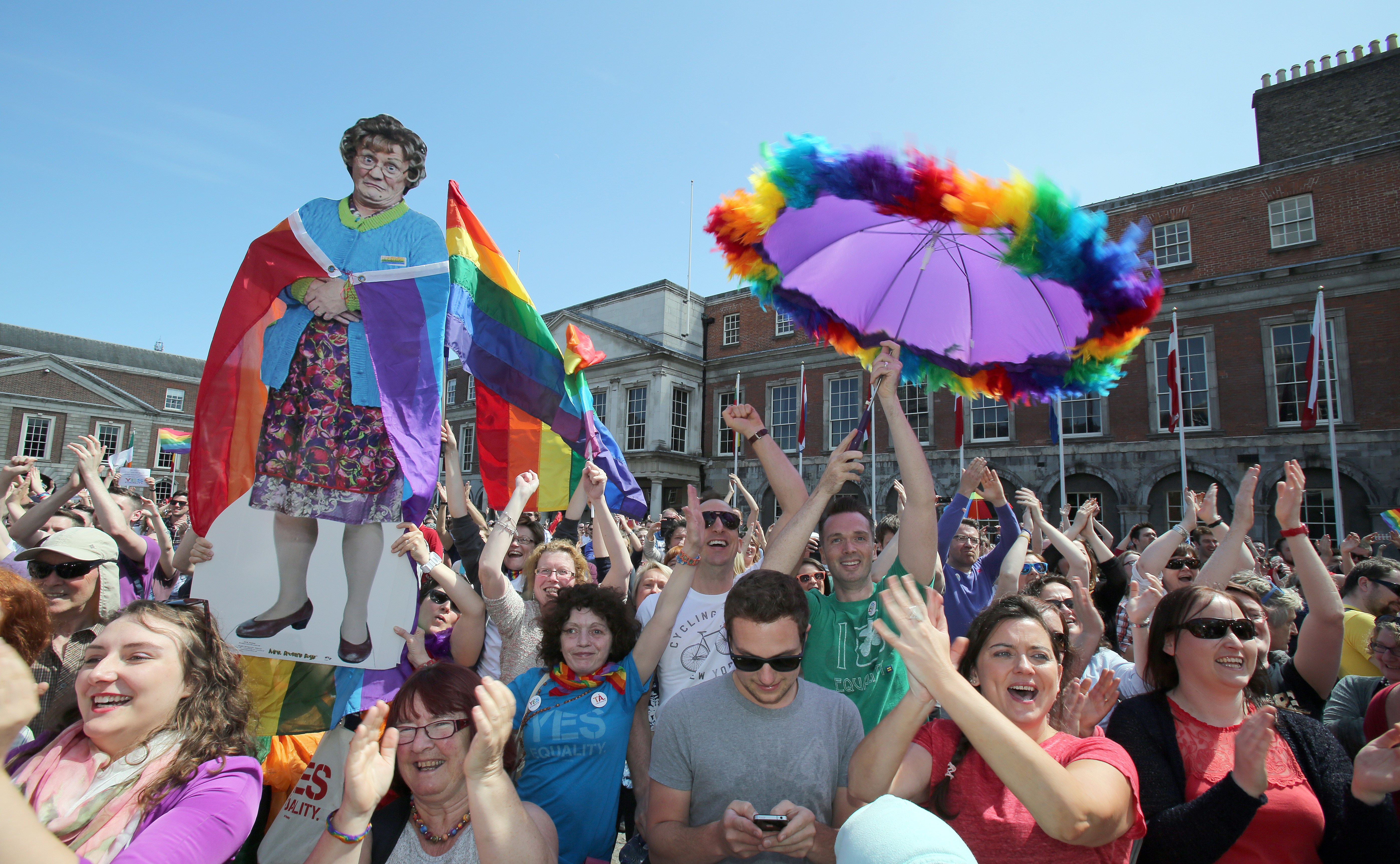 Campaigners in Ireland await result of assemblies’ same-sex marriage referendum