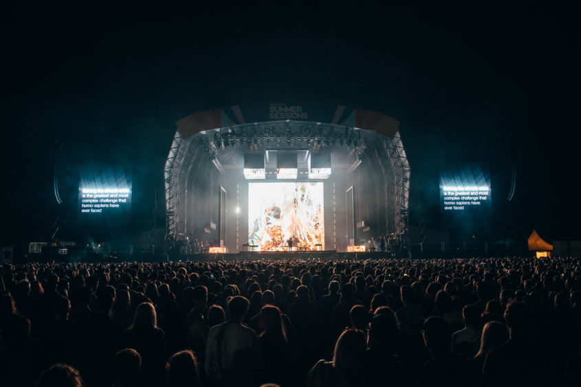 The crowd at Bellahouston for The 1975