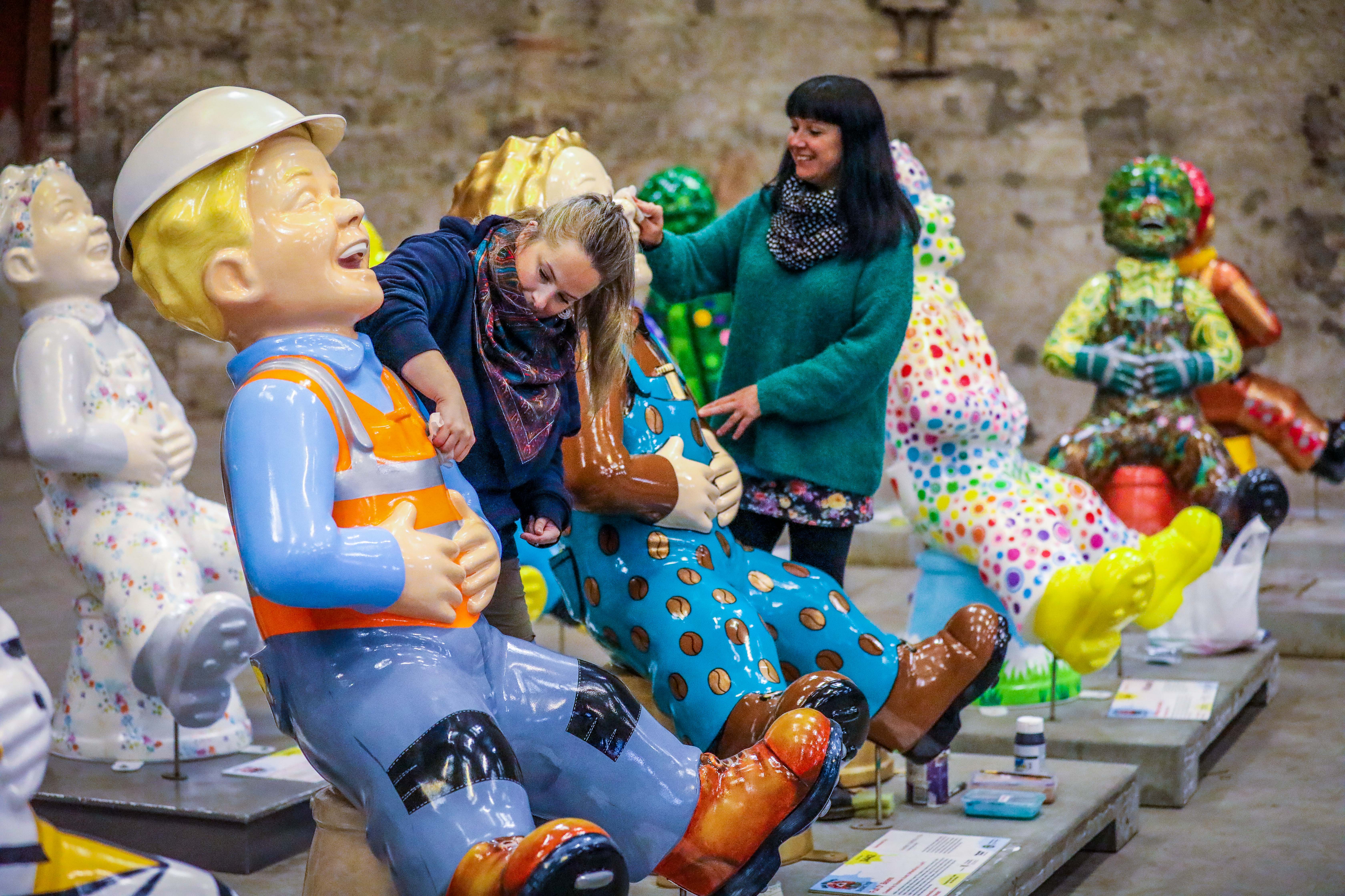 Oor Wullie sculptures in Dundee are cleaned up ahead of the farewell events