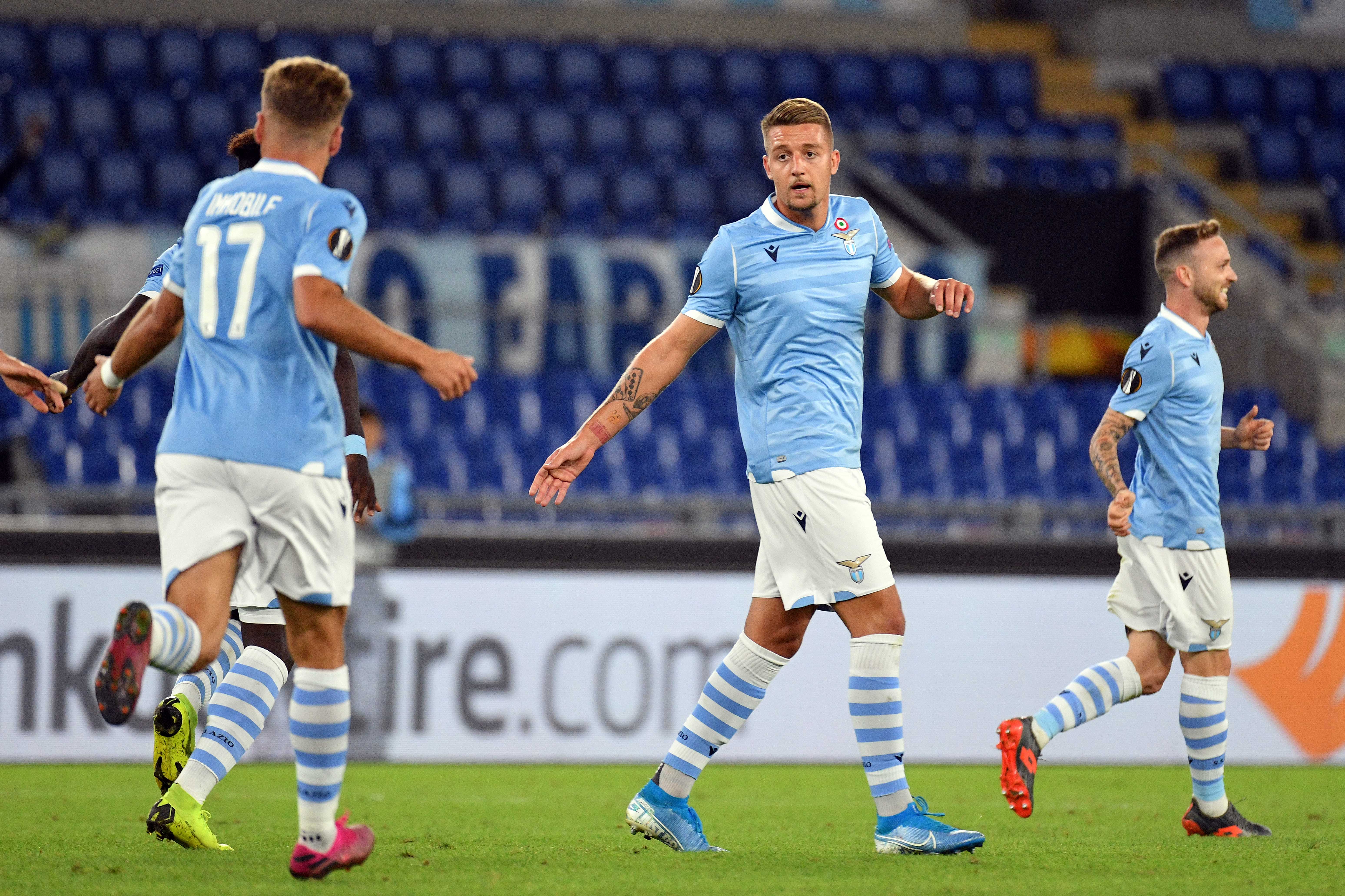 Lazio players in action against Rennes