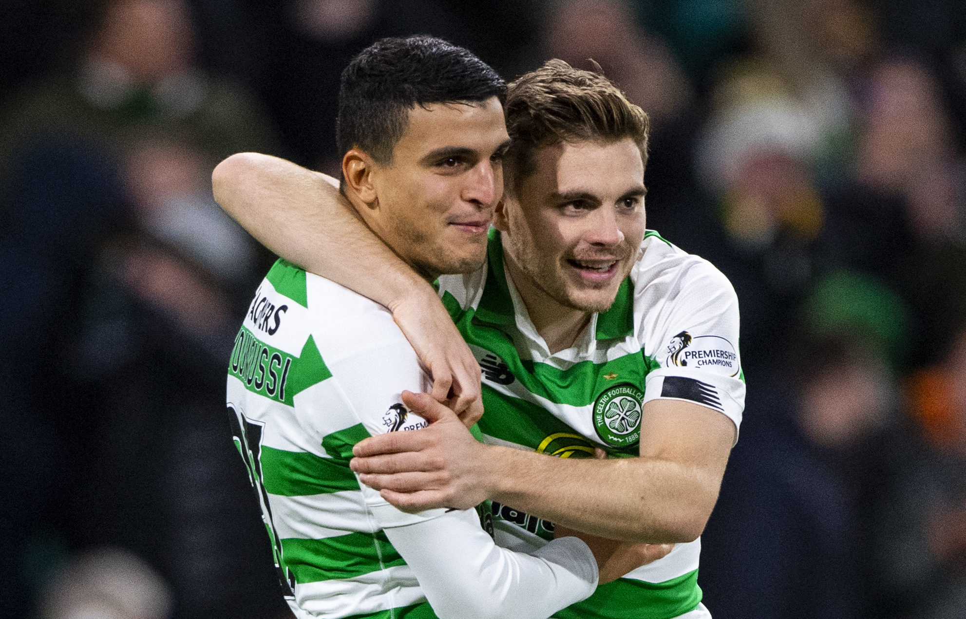 Celtic's James Forrest celebrates with Mohammed Elyounoussi