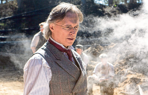 Robert Carlyle in The War of the Worlds.