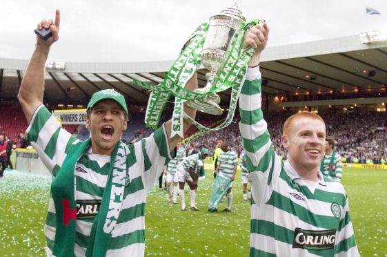 Stilian Petrov and Neil Lennon parade the Scottish Cup after beating Dundee United in 2006