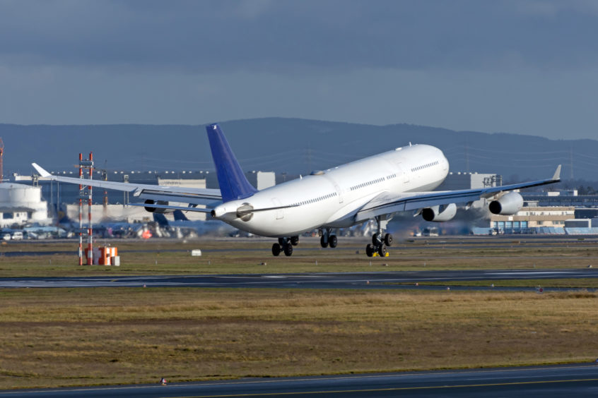 Study finds that global warming is making it harder for planes to take off - The Sunday Post