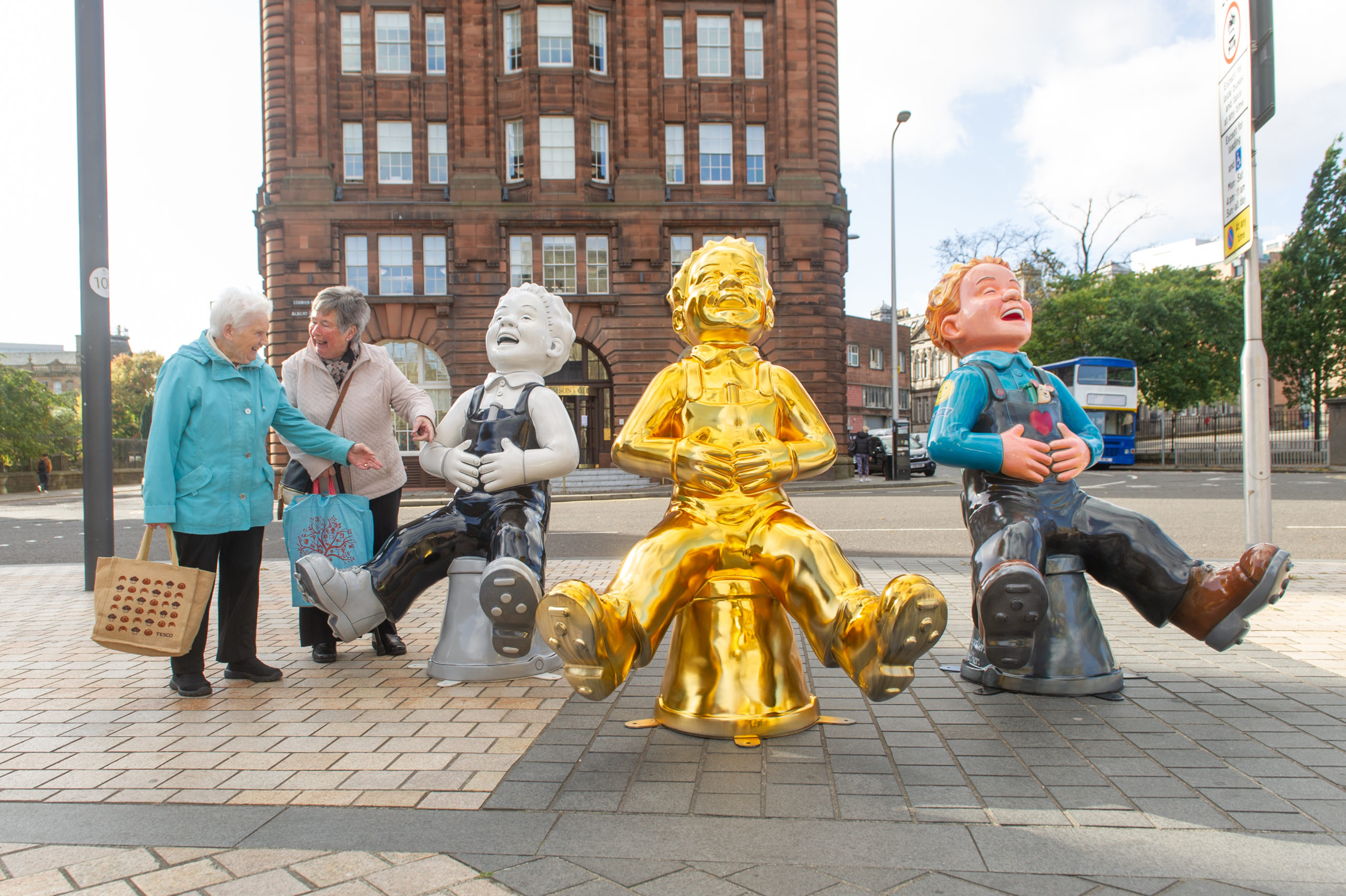 Wullie fans enjoy a sneak preview of some statues in Dundee before they hit the streets of Scotland last summer