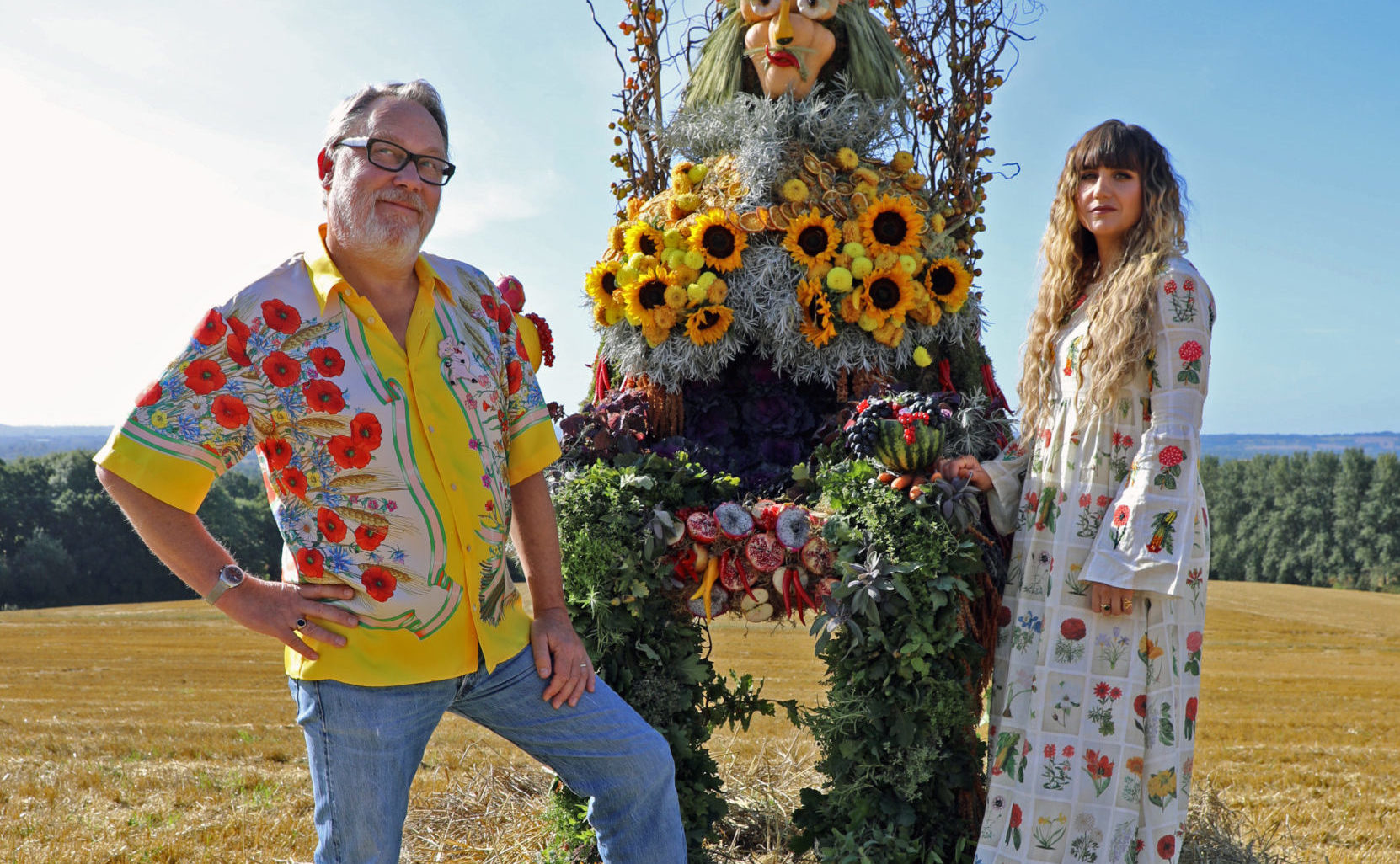 Vic Reeves and Natasia Demetriou present The Big Flower Fight on Netflix