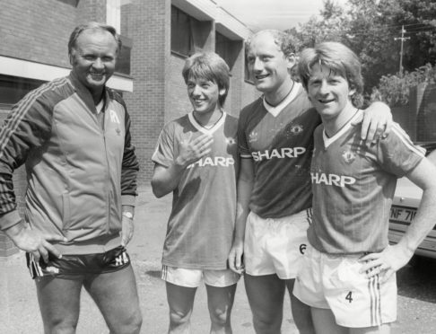 Alan Brazil with Manchester United boss Ron Atkinson and team-mates Jesper Olsen and Gordon Strachan