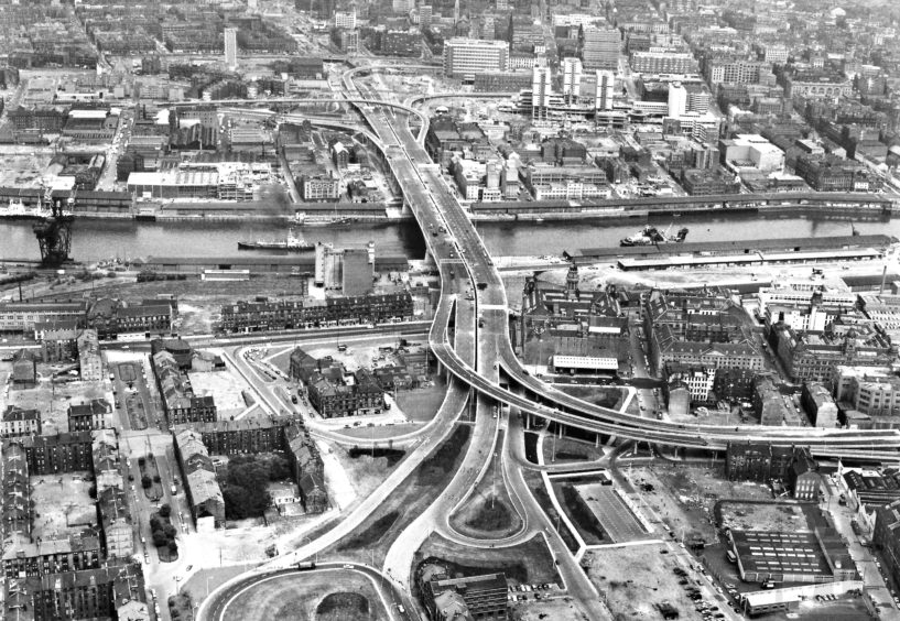 The new Kingston Bridge from above, 1970
