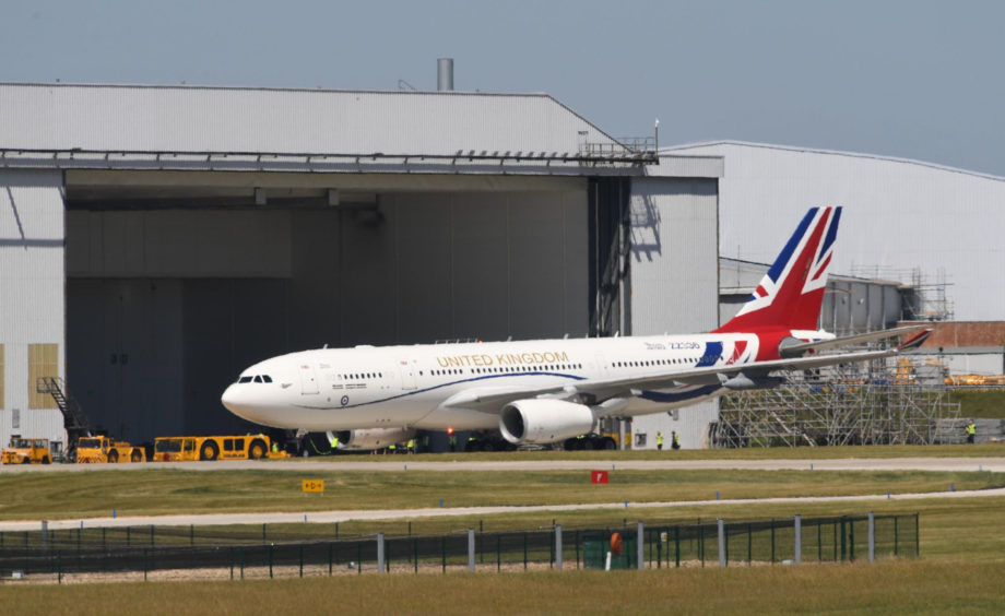 In Pictures Boris Johnsons Brexit Plane Seen For The First Time Since Red White And Blue 0089