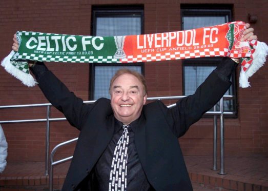 Gerry Marsden poses with a scarf ahead of Celtic's UEFA cup clash with Liverpool in 2003