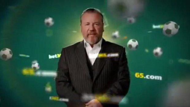 Actor Ray Winstone in a Bet365 advert