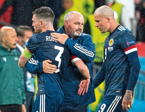 Steve Clarke with his captain, Andy Robertson, after Friday night’s draw with England.