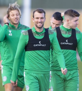 (from L-R) Sean Mackie, Christian Doidge and Kevin Nisbet in Hibs training.