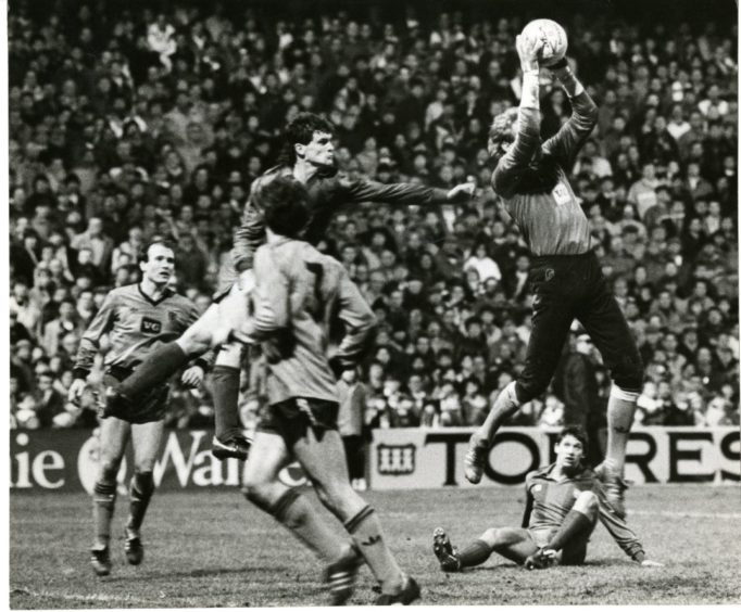 Dundee United contre Barcelone en 1987.