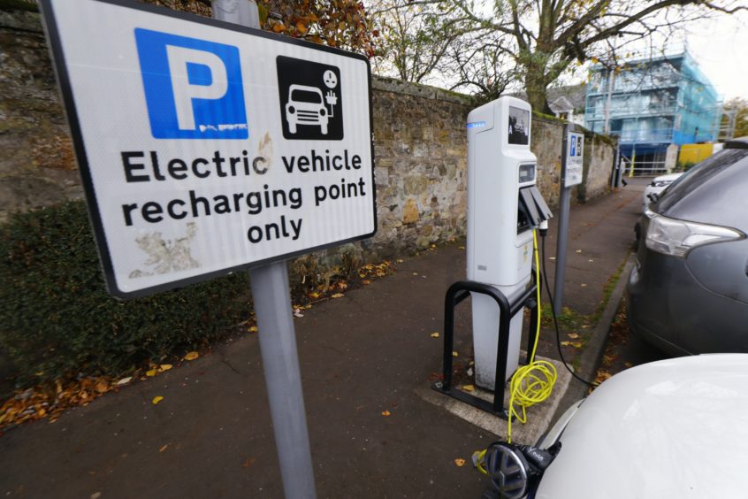 electric car dundee jobs