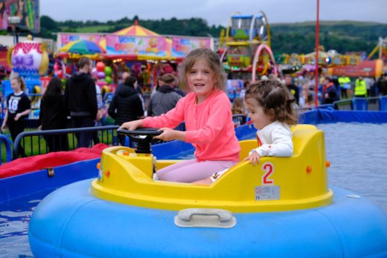 Marie (6) and Roisin (2) on holiday from Coatbridge, at the fair