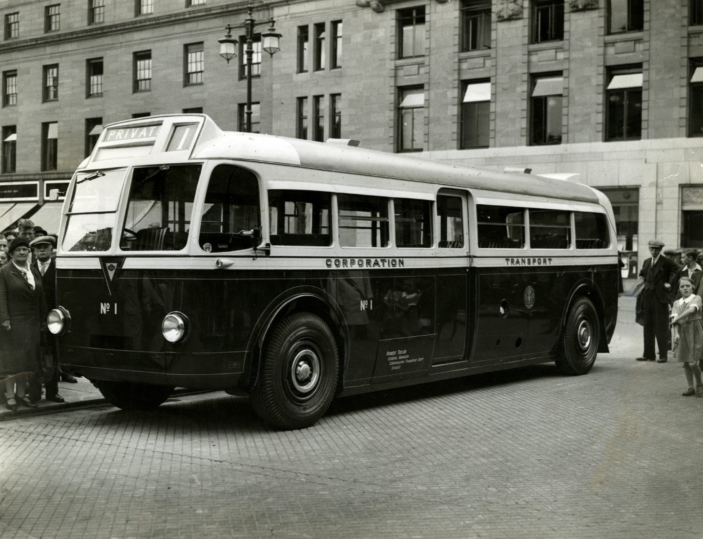 the Dundee Corporation shows off its new single-decker buses at the Shore Terrace Station in August 1935