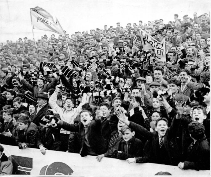 Dundee United fans at Tannadice in January 1961.