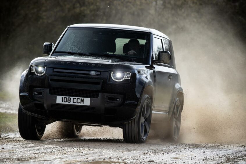 Land Rover Defender V8