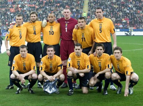 Paul Hartley (front row, second from right) was handed his debut by Walter Smith against Italy.