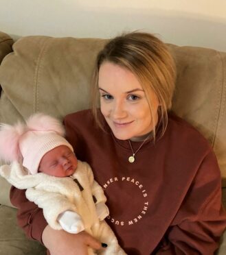 Mum Billie Cowie and baby Elsie