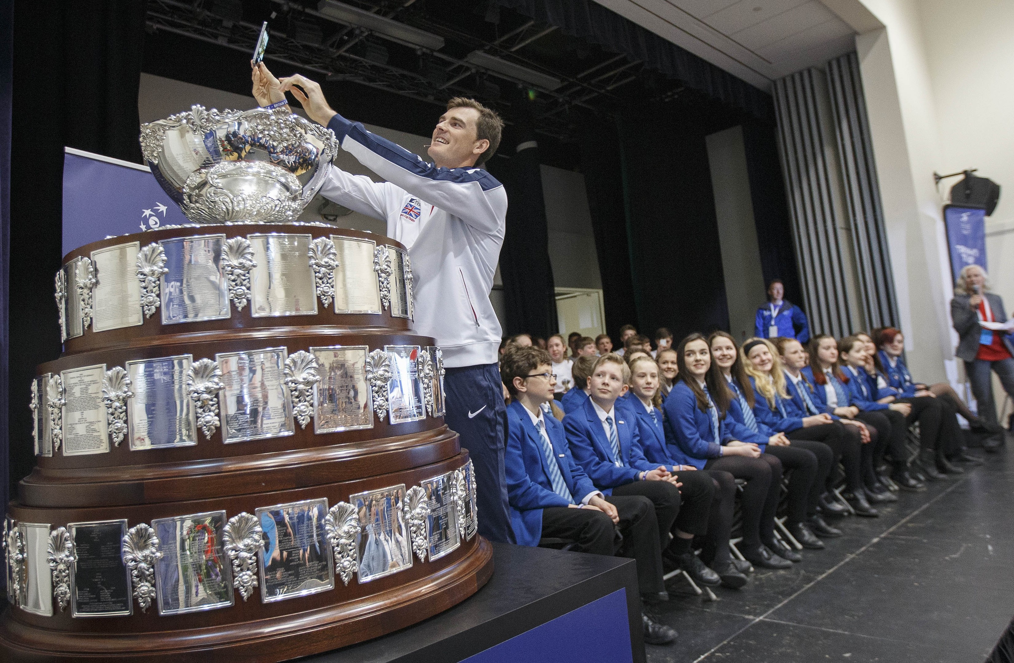 Jamie Murray takes a selfie at Dunblane High School.