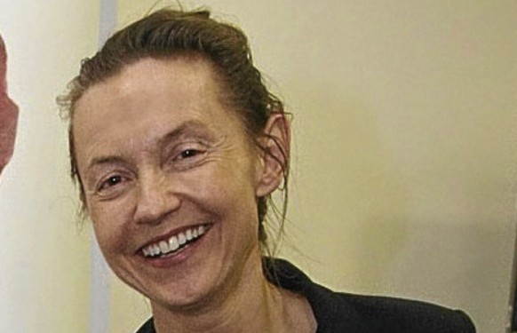 Professor Kirsty Gunn