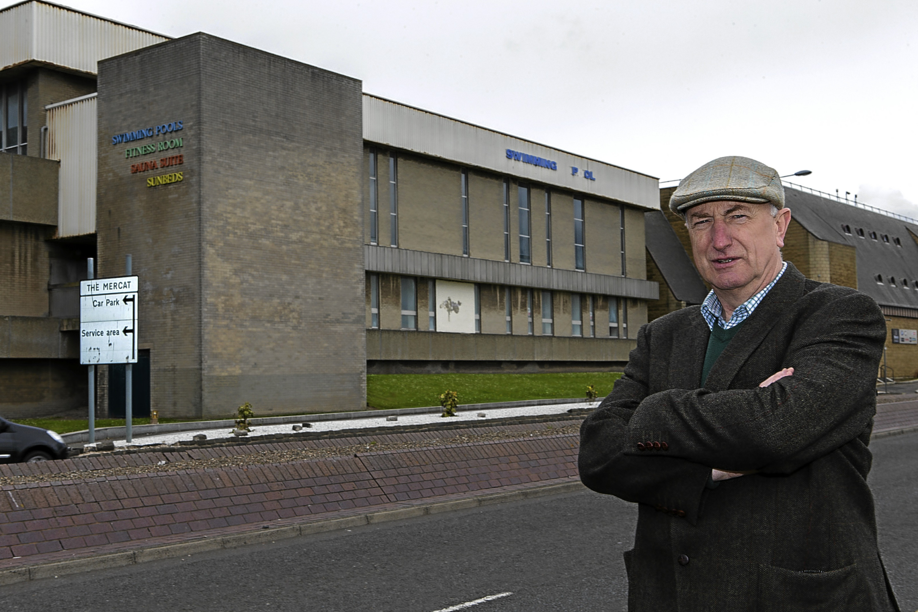 Neil Crooks outside the old Kirkcaldy Swimming Pool.