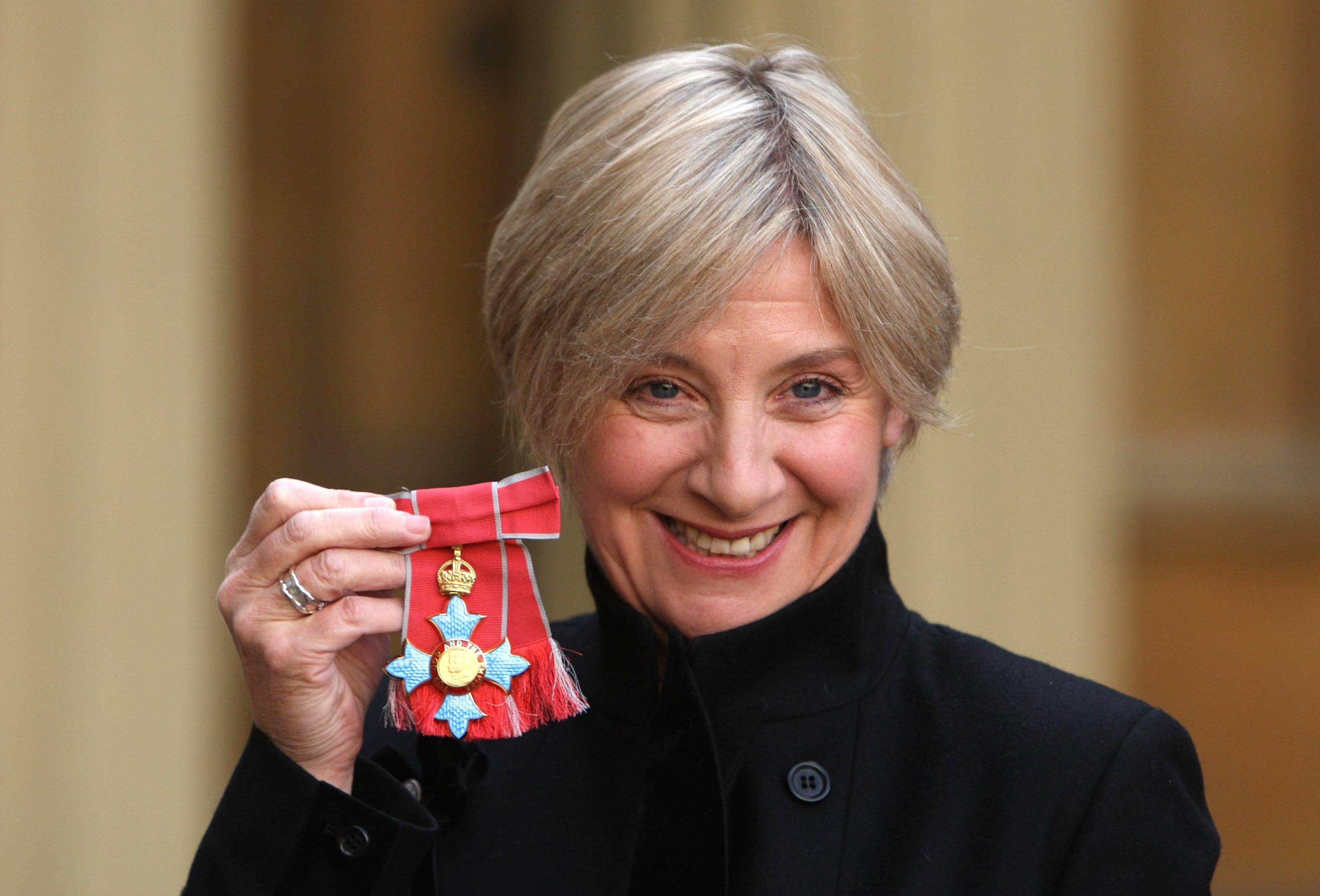 Victoria Wood has died aged 62 after a short battle with cancer, her publicist has said.