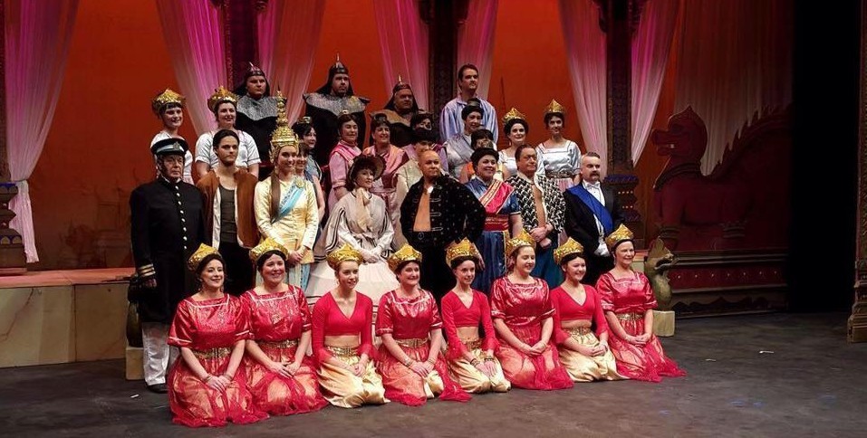 The Kirkcaldy Amateur Operatic Society cast of The King and I