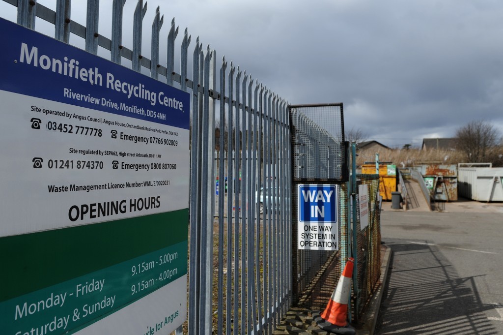 Kim Cessford, The Courier - 07.04.16 - pictured is one of the closure threatened recycling centres in Angus - the Monifieth Recycling Centre, Riverview Drive, Monifieth