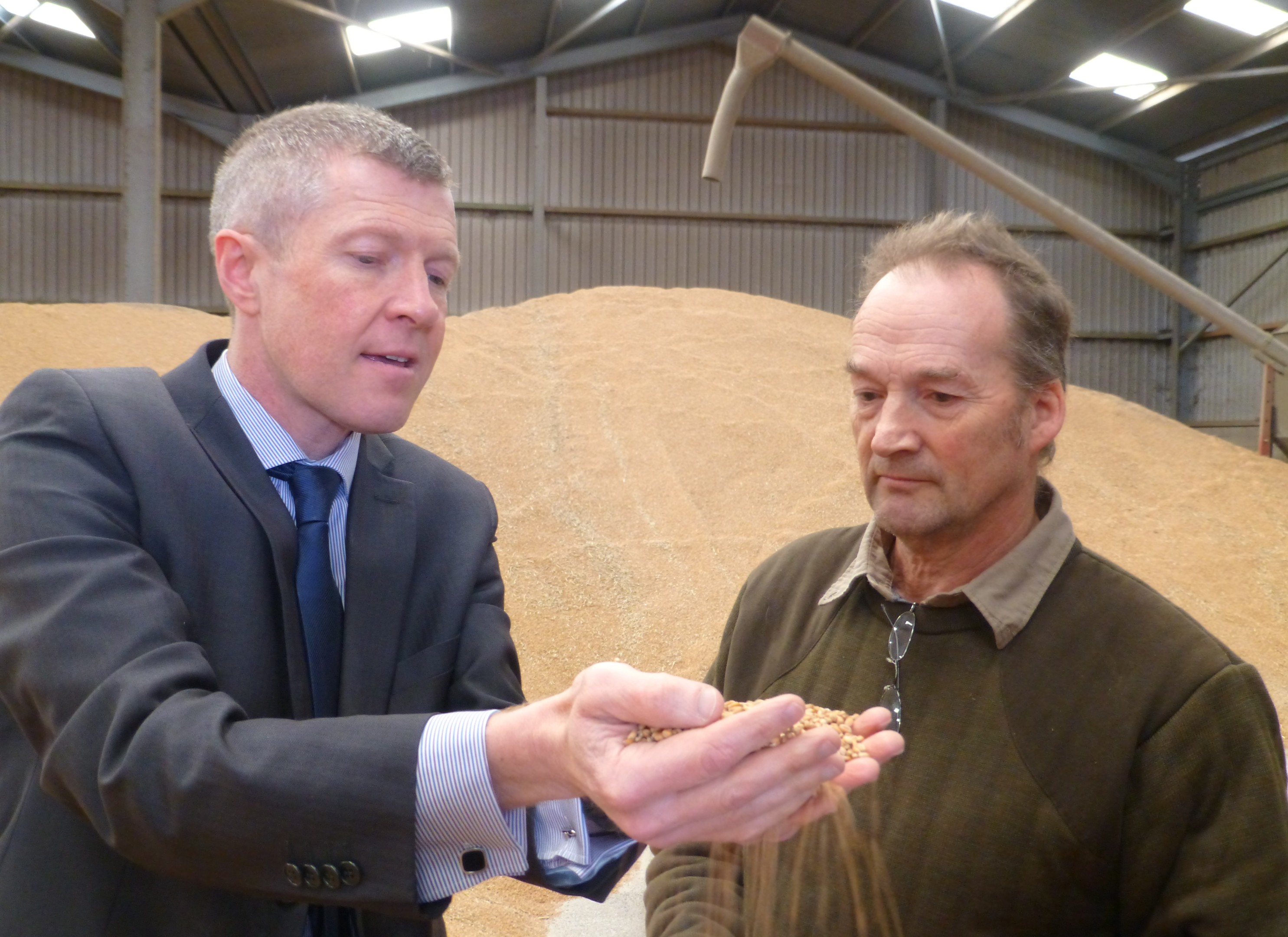 Willie Rennie visited Muirhead of Pitcullo farm