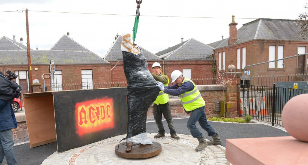 The statue is placed at its new Kirriemuir home.